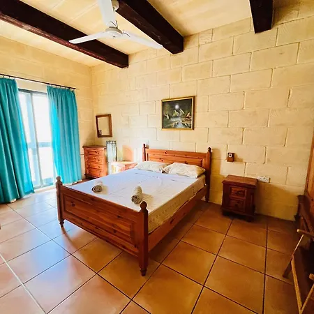 4 Bedroom With Private Pool 度假居