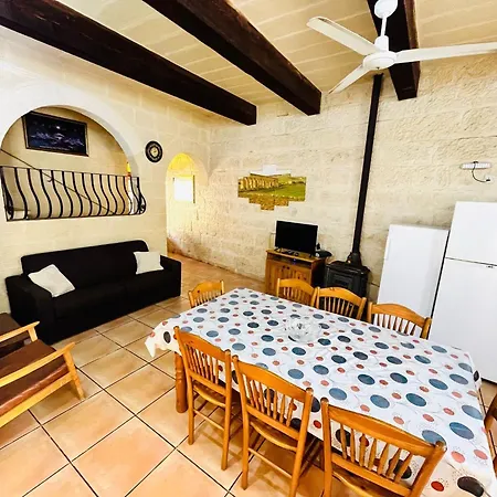 4 Bedroom With Private Pool