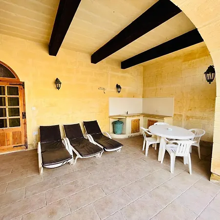 4 Bedroom With Private Pool